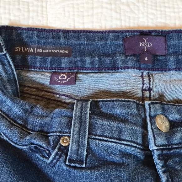 NYDJ Sylvia Boyfriend Jeans Size 4 - Picture 3 of 3